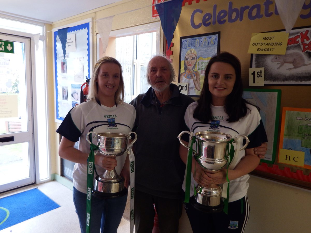 StMartinsPS's tweet photo. More pics from a visit by Aisling and Shauna celebrating @FermanaghGAA Ladies All-Ireland win can be seen on our website. https://t.co/cqOKS230SQ