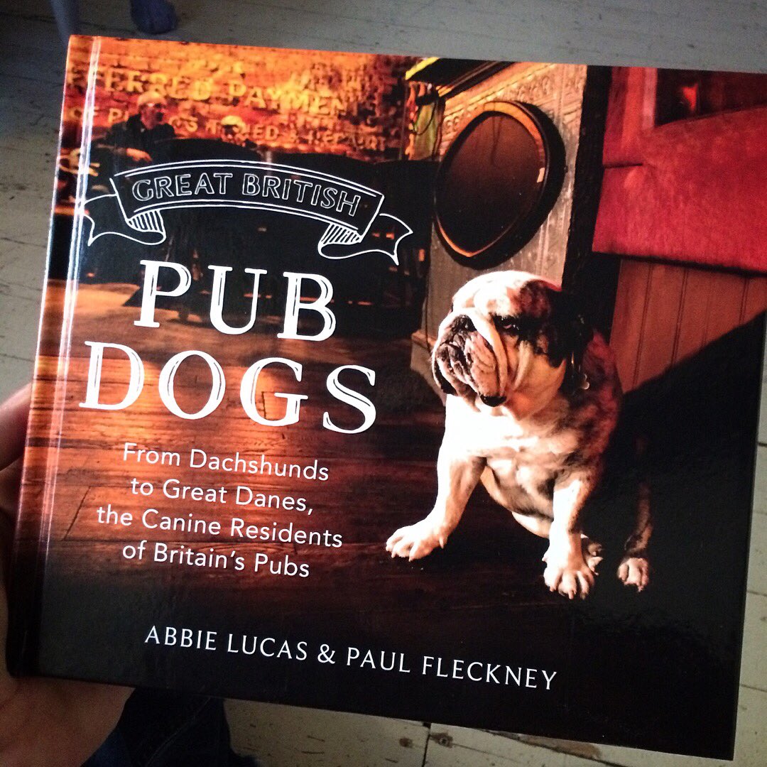 theoldnunshead's tweet image. Our copy of this awesome Pub Dogs book arrived today.

Featuring a familiar face at the end....

@pubdogsGB 

#pubdog #nunhead #soproud