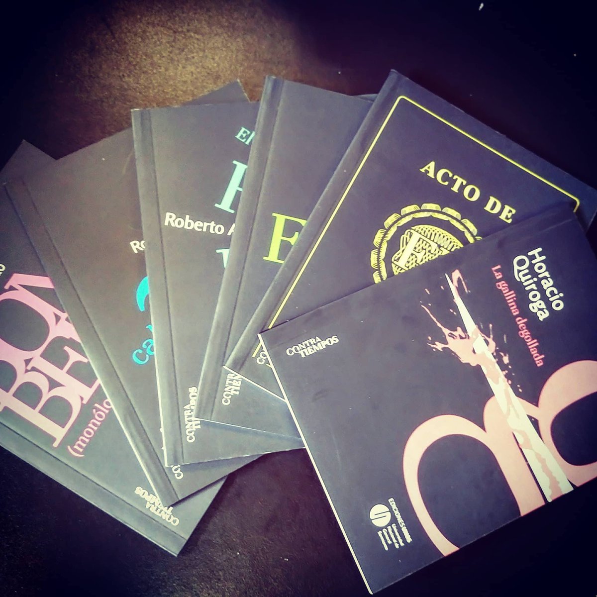 Cin_ok's tweet photo. #Sorteo en #TeDigoYTeRepito @fmlauni #ColeccionContraTiempos #EdicionesUNGS @ungsoficial #PresupuestoParticipativoUNGS 📞4469-7559 https://t.co/iPiO48t7nB