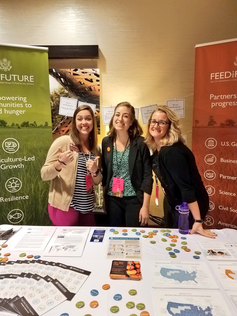KindredHillsAg's tweet photo. Hanging out with new friends  @FeedtheFuture. https://t.co/8mIMoGoVMU