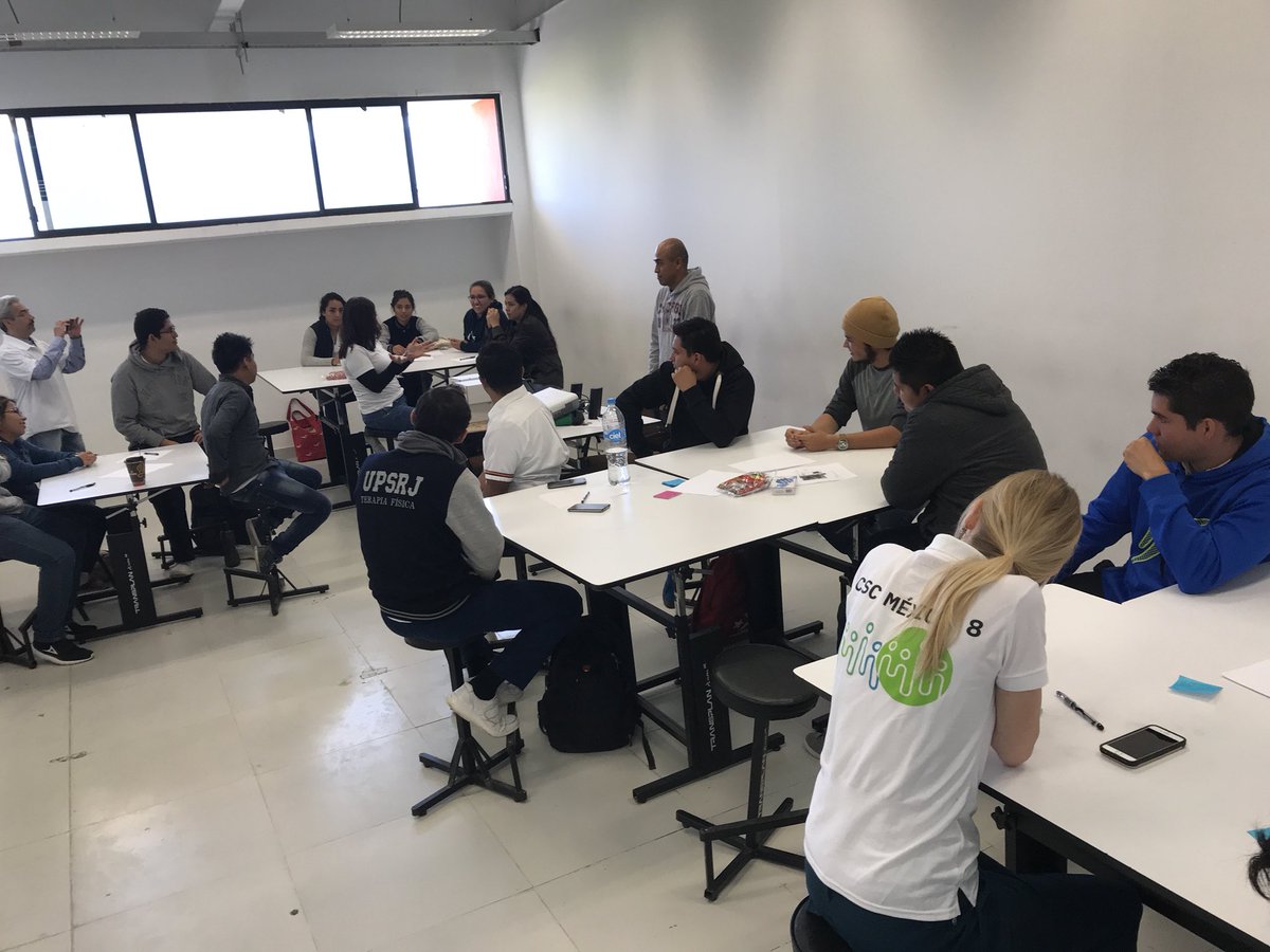 carlossm68's tweet photo. Our @citizenIBM #CSCMex8 @ibm_mx with @PeaceCorps volunteers in action in several workshops in #CommunityService @UP_SRJ #Querétaro https://t.co/dvx1s2rZXN