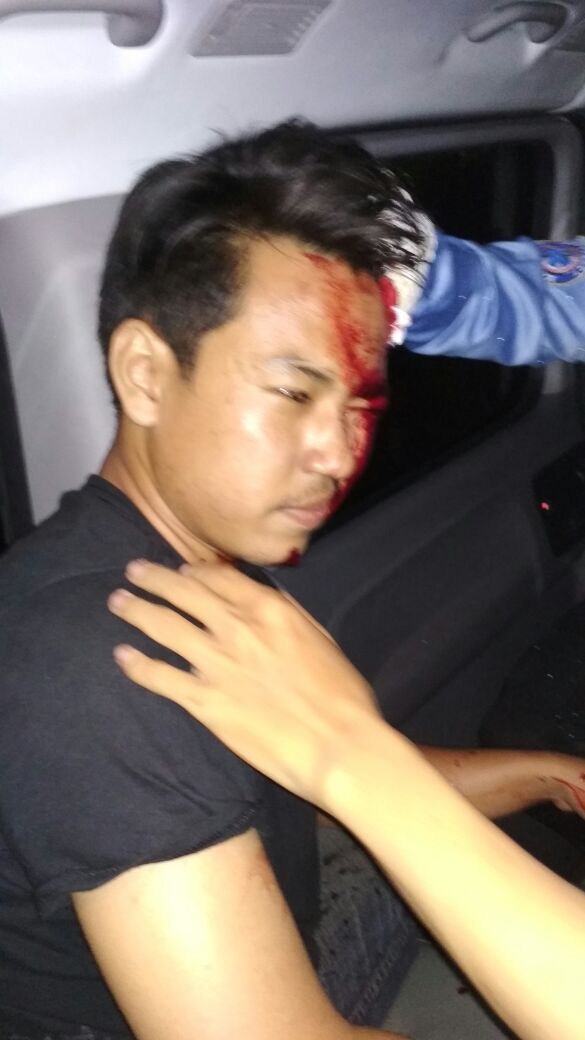 Pak Polisi pentunganmu dibeli dari uang rakyat? Pentung sana konglomerasi maling jangan kau pentung mahasiswa