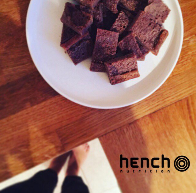 HenchNutrition's tweet photo. Make your own protein treats this weekend | Protein flapjack mix 

https://t.co/Y4HXQXPVnj

#fitfam #protein https://t.co/hLtTmBfKKW