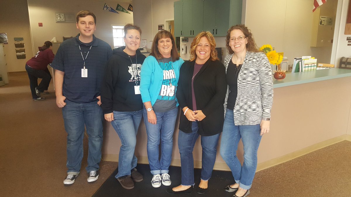 PrncplHartsoch's tweet photo. Buljan loves our office staff! (and Schmitty) #rcsdchampions #buljanpride https://t.co/NAJA1M8f9M