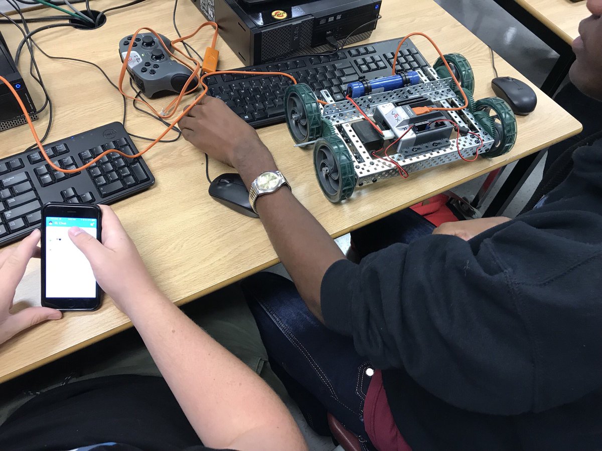 mrjhawn's tweet photo. @NorthernBraves students engaged in robotics. Programming their VEX robots using RobotC to get proper alignment and travel circuits #NNDSB https://t.co/nvtfUG6LYR