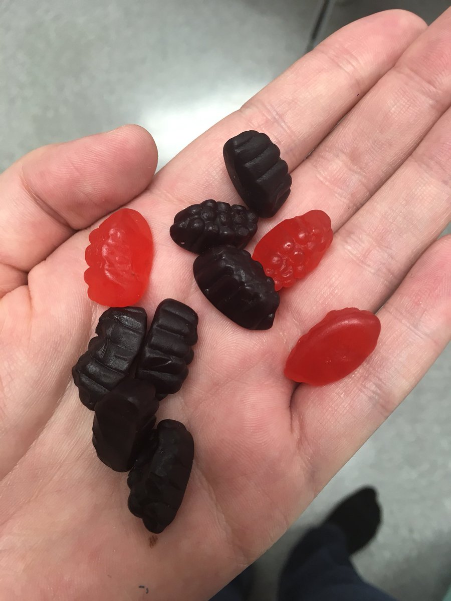 msmuire's tweet photo. #mixedfruit??? #hungryproblems https://t.co/lJ9XHtvJvN