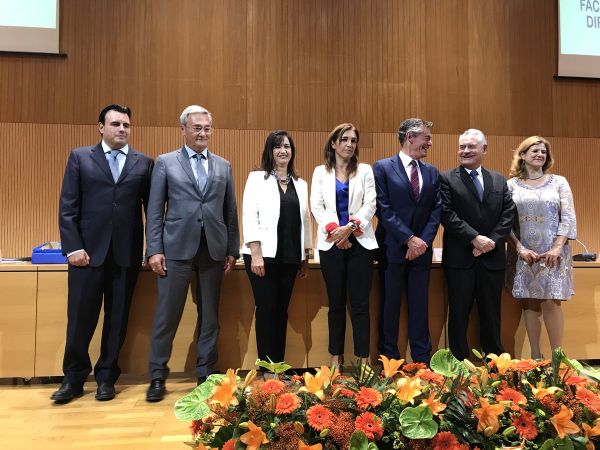 adeupv's tweet photo. Finaliza el acto de entrega de diplomas en @adeupv https://t.co/w9mA6JPc8F