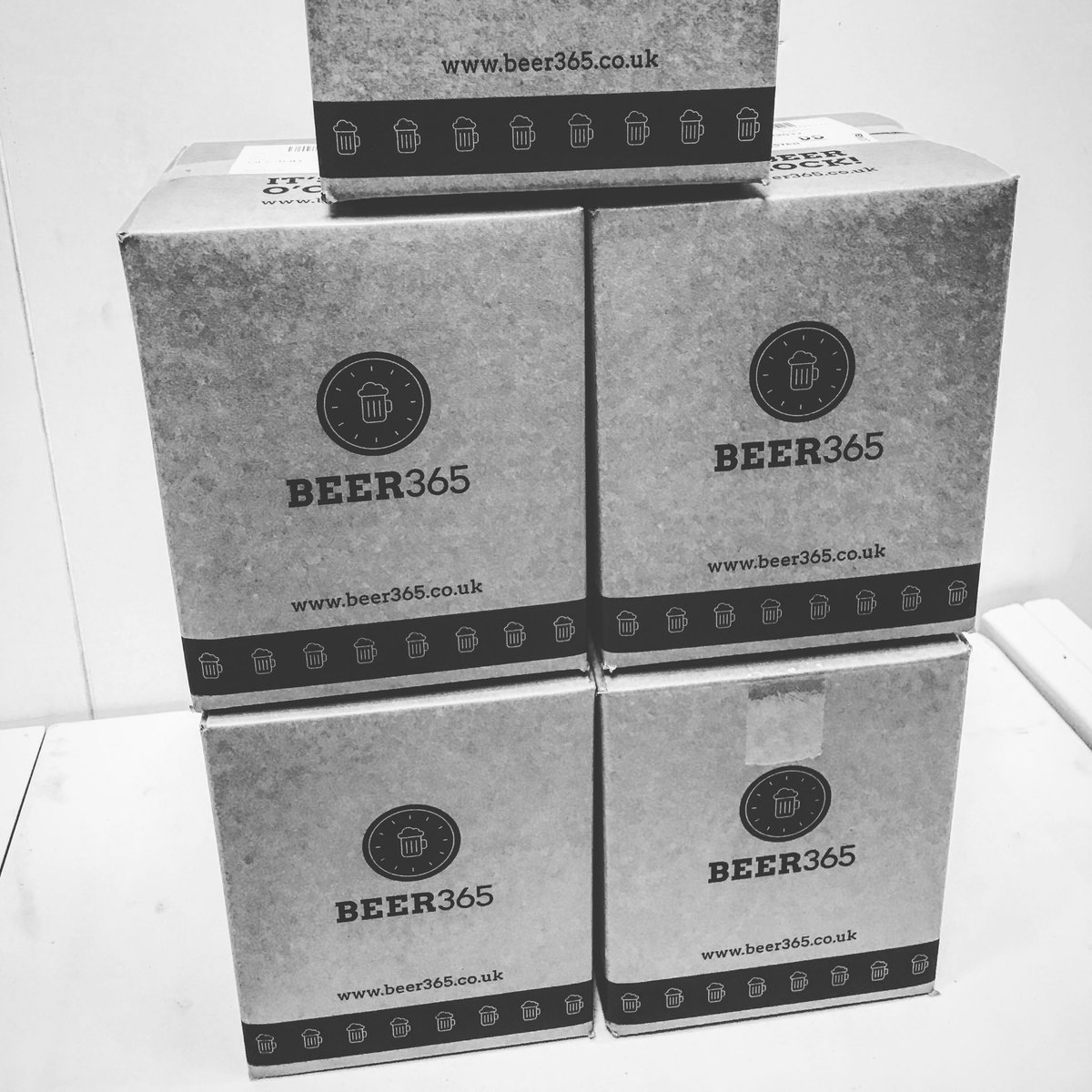 Beer365crew's tweet photo. Blood sweat and BEERS but our new site is ready #Beer365 #beer #beeroclock #REALALE #beerclub 
https://t.co/fAfUR2Gw07 https://t.co/S0h49ZmhKE