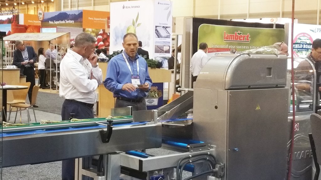 crawfordpkging's tweet photo. Visit Booth #4563 where we're #packaging #fresh #produce with @RGDMAPE VR-7, @packauto SL4 Motion + #GrowPack film!
📍 @pma #FreshSummit https://t.co/SMttvnGbTZ
