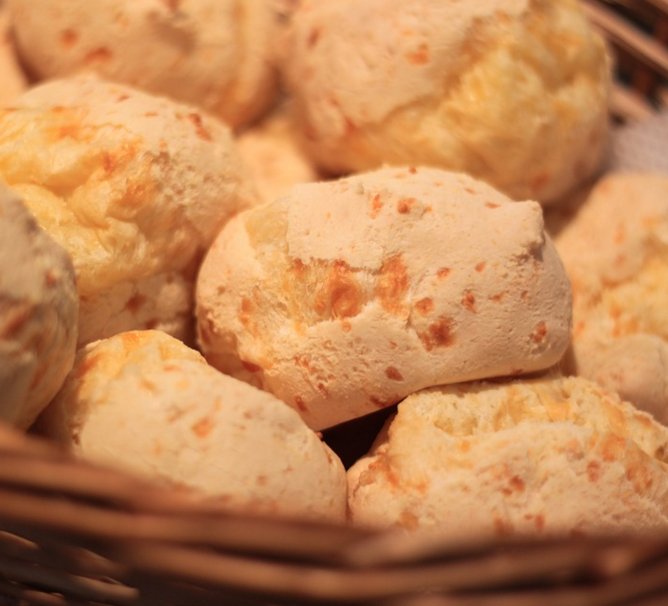Il_Villaggio's tweet photo. Add an extra flavor to your meal: crunchy cheese bread freshly baked. https://t.co/M3EVCibIZR