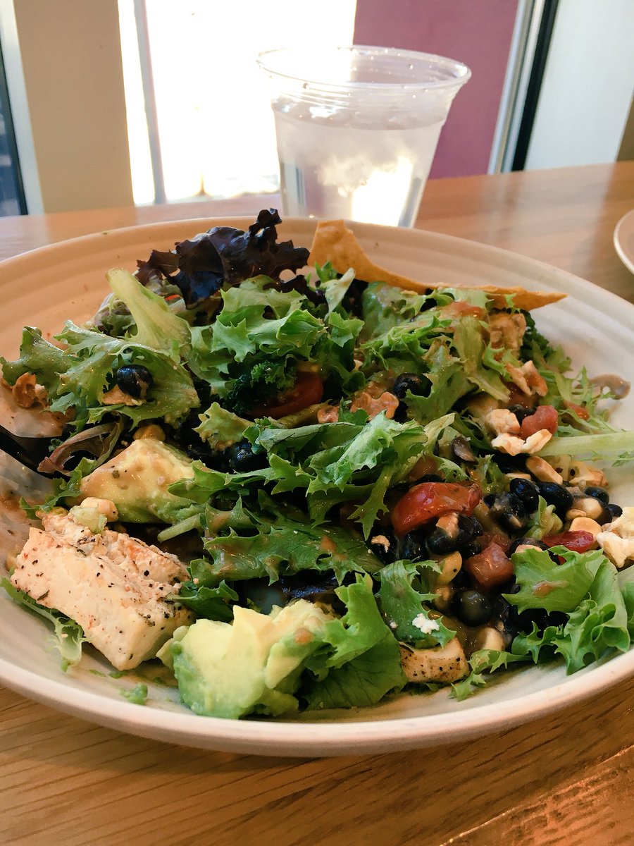 upbeetRD2be's tweet photo. I’m a sucker for b-good, and the new avocado salsa gets a go from me! #allthegreens #plantbased #FSUcan https://t.co/CTv21lEixG