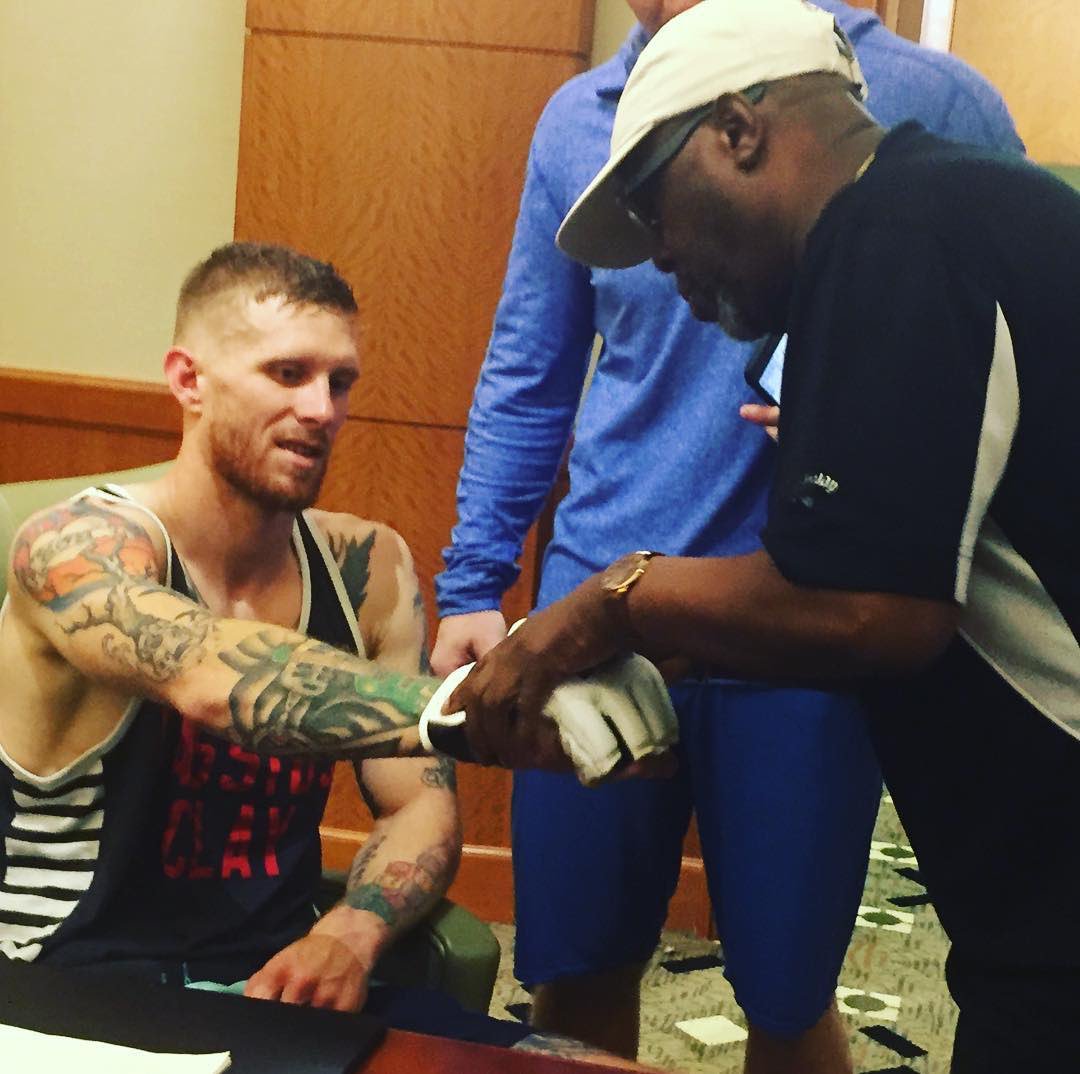 EPUCollective's tweet photo. Tomorrow @MikeyJ170 steps into the @CFFCMMA Main Event for the Welterweight Championship! Mike’s in good hands w/ @BurtWatson4real on site! https://t.co/HOrqmssdhe
