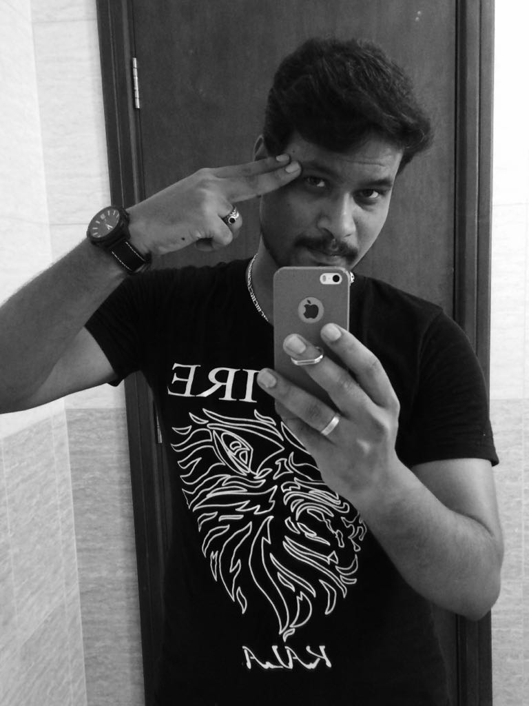 GaneshRRaja's tweet photo. #iPhone #Mersal https://t.co/ej53qTX55U