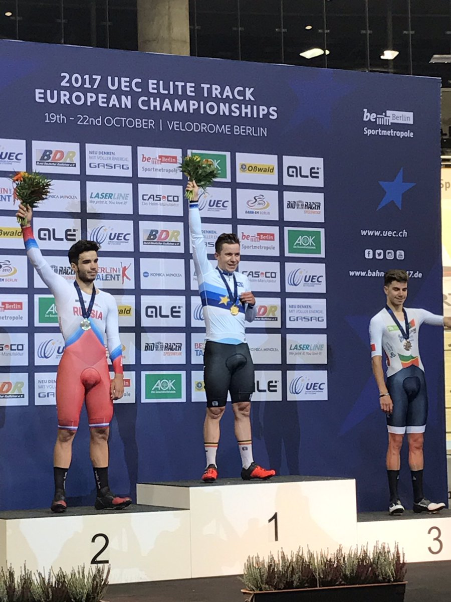 LotteKopecky's tweet photo. Hero of the day! @Thijssen_Gerben @BELCyclingTeam #elimination #EuropeanChamp #EuroTrack17 https://t.co/CAjOkq90vR