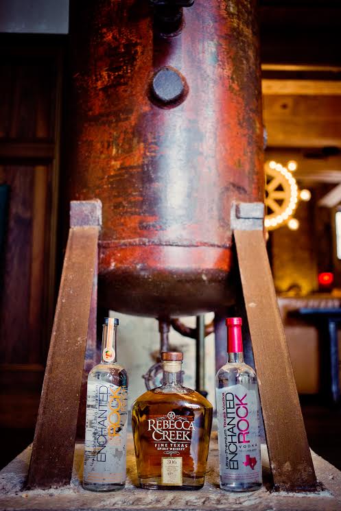 RCDistillery's tweet photo. Let's raise a glass to the #ShowMeState! Today, Rebecca Creek Distillery spirits are available in #Missouri. #TrueAmericanCraft https://t.co/XAxo63zzsb
