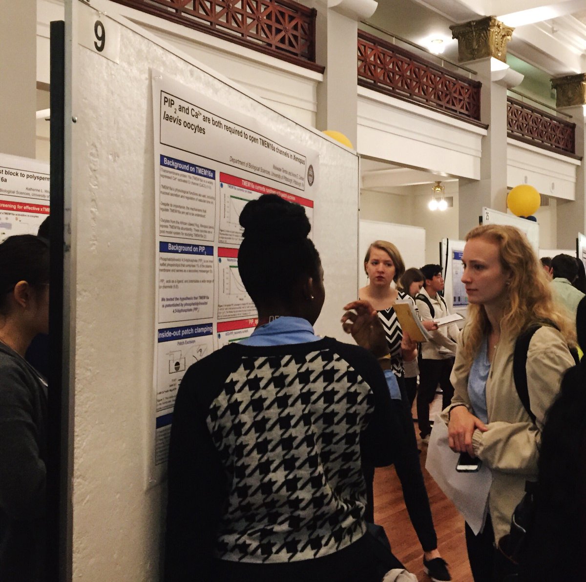 carlson_lab's tweet photo. Katie &amp; Wase represented the lab well today at #PittScience2017 #pittbiosci https://t.co/ZTA2zSGmAt