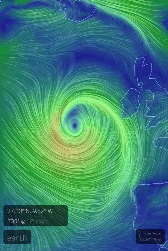 niall_mcnelis's tweet photo. ⚠️ If you are parked in Toft Carpark or in main carpark in Salthill, please remove your car soon as flooding is likely overnight
#StormBrian https://t.co/CVgVNZkTMP