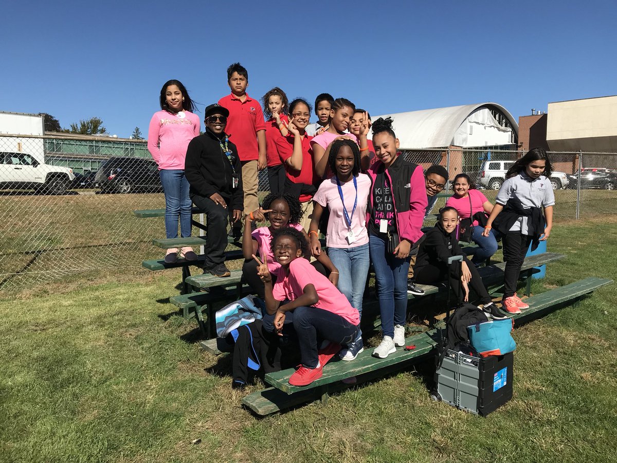CCSU_STEM6's tweet photo. @EHMiddle Flying Falcon reward on a beautiful sunny afternoon!!! #prepareworksucceed #CCSU6 #STEMed https://t.co/6OB9lGGBdj