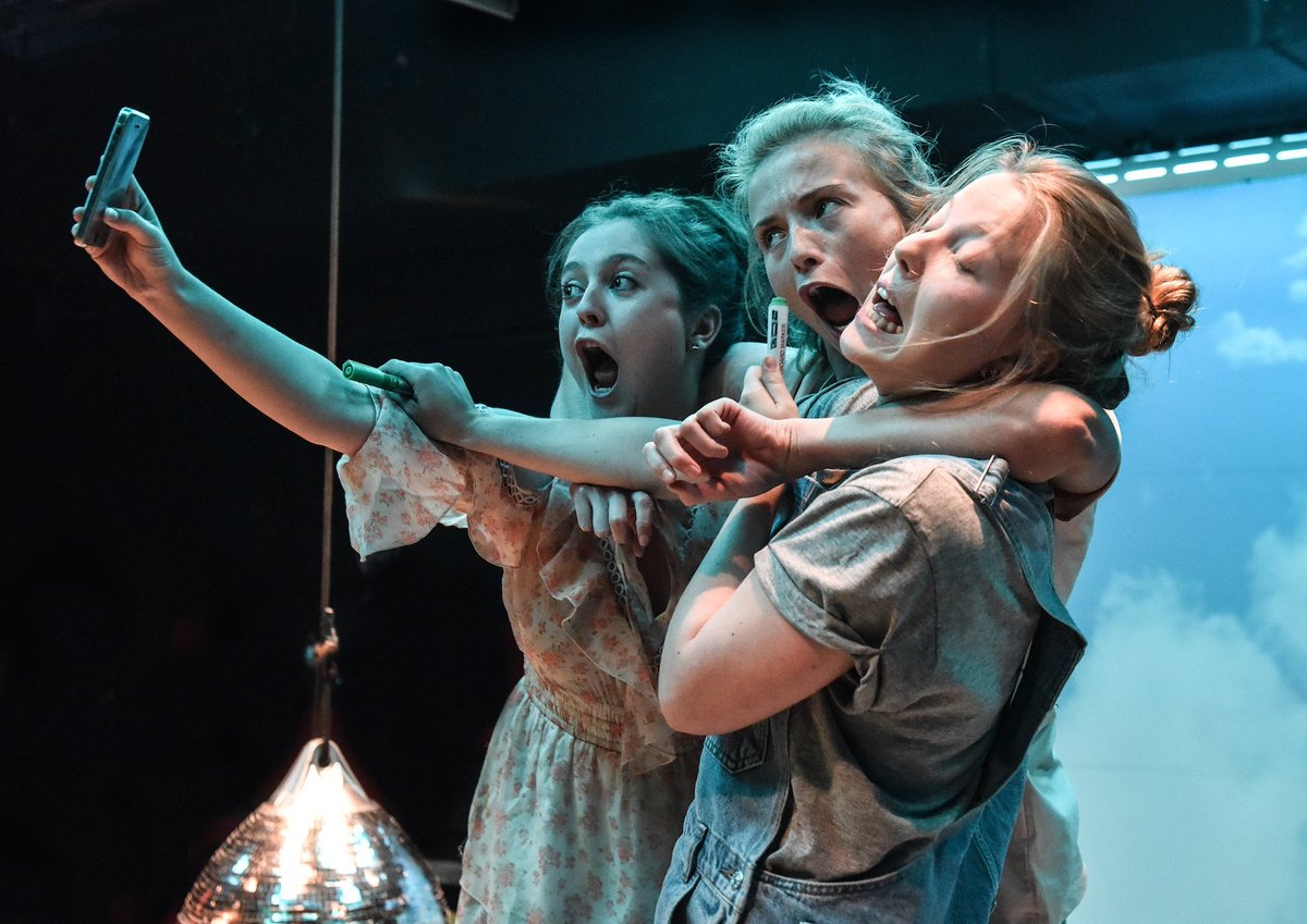 Hamps_Theatre's tweet photo. 'What do we do now?'
Sending a huge #BreakALeg to #HTRevolution for their final two sold out performances today https://t.co/5QRAl4ZEzl