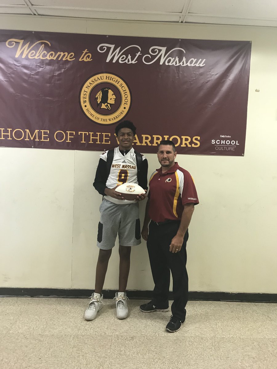 Athletics_WNHS's tweet photo. Deebo Coleman was the Gibson McDonald Defensive Player of the Week vs FBHS https://t.co/PNVmXGILyi