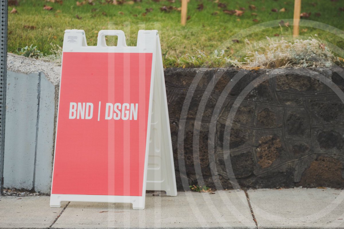 TenthMonthBend's tweet image. Pull up your socks and get ready to change the world. @Benddesign  Conference is less than a week away!
visitbend.com/blog/2017/10/1…