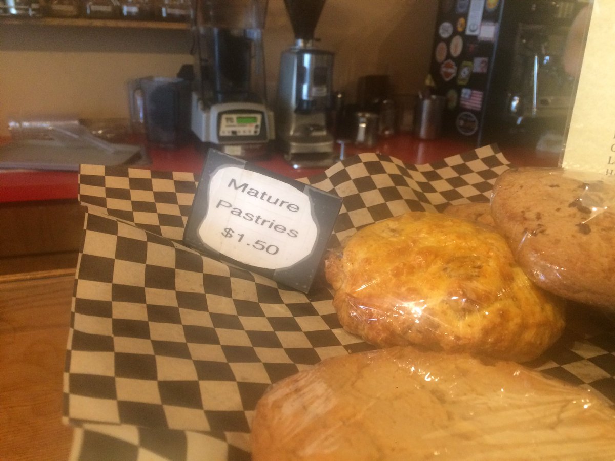 aprilbaer's tweet photo. Banging breakfast sando @ Joe and Sugars. I like their product labeling, too. Now off to #ArtsCenterEast #HowMountiesLive #EOFF2017 https://t.co/wmF23IPC1w