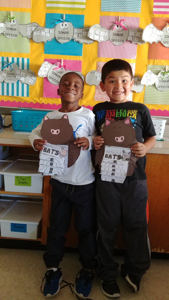 MrsBucklesClass's tweet photo. Our Tweeter of the Week wanted to say: "We had fun learning about bats this week. These kids did a great job on their bats!" #firstgrade https://t.co/8ZpzV04FJL