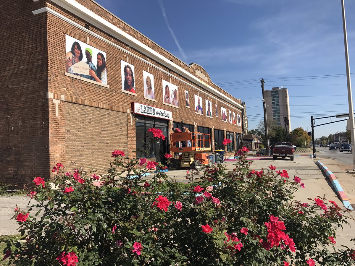 MidtownIndy's tweet photo. It's a beautiful day in #MapleCrossing! #ConcordBuilding https://t.co/I29PRToU9A