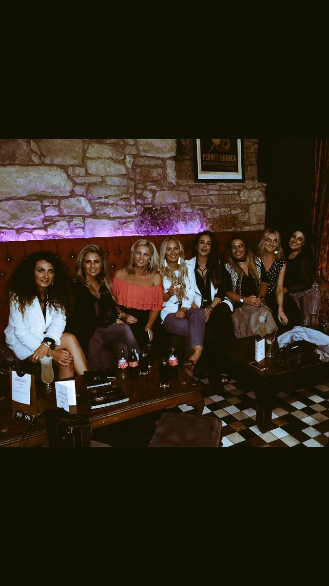 Hazypies's tweet photo. Queen @JoanneWoolard Birthday 👑 #team30s https://t.co/oIZrbsM8W4