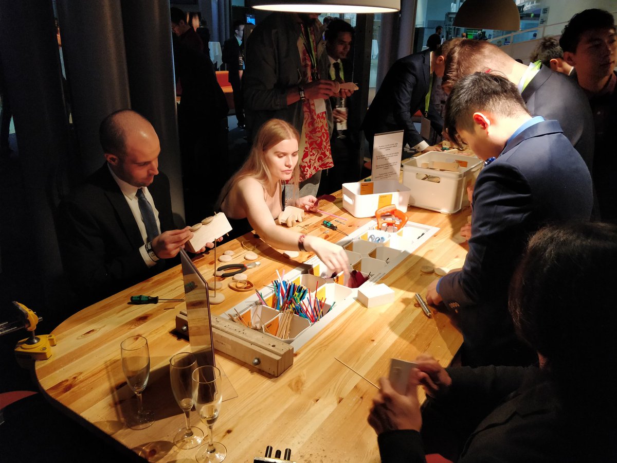 Oltier's tweet photo. When you let entrepreneurs in a science museum... #KickOff17 https://t.co/8OEoQAGmvp