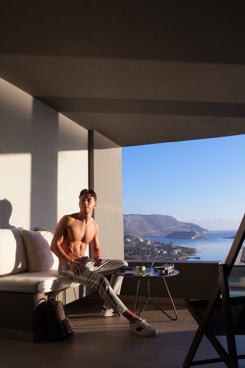 ByLukeWright's tweet photo. No complaints here @SENTIDO_Hotels https://t.co/d4gbSTC9cz