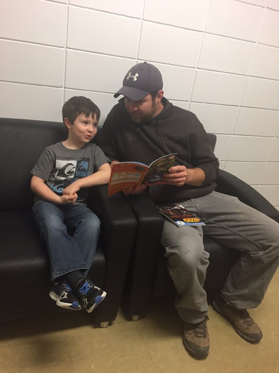wdsvikings's tweet photo. Everyone found a spot to read! #breakfastandbooks Families welcome! #coffeeanddonuts #@horizonsd205 Literacy in WDS #Educationweek2017 https://t.co/uME23AFGjH