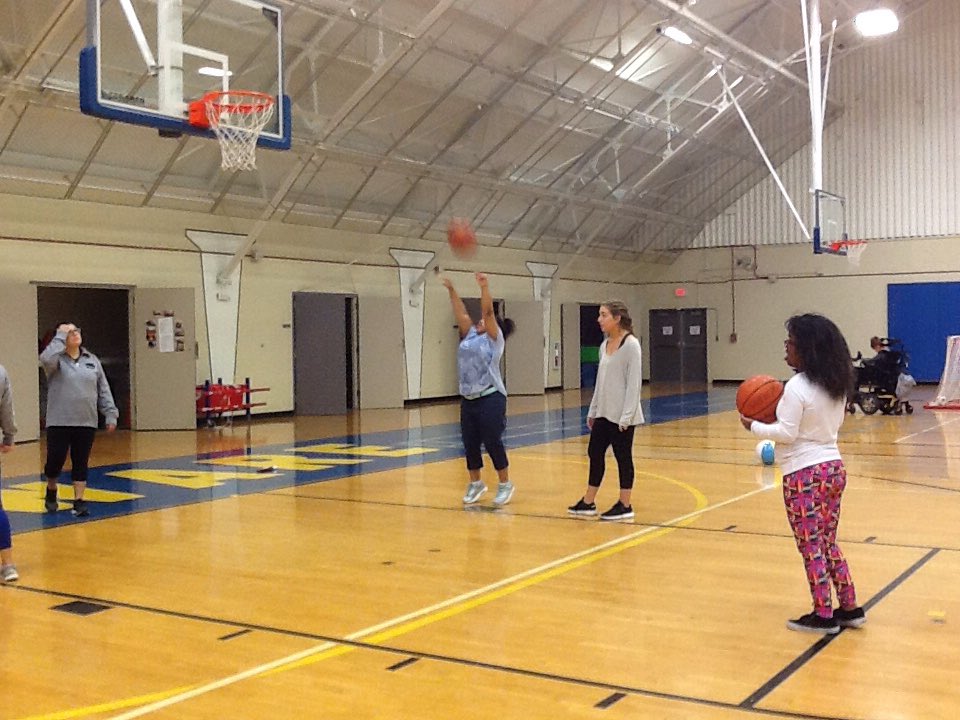 mtp_working's tweet photo. We love basketball with our UD friends! @RedClayschools https://t.co/mQ1G48PlBR