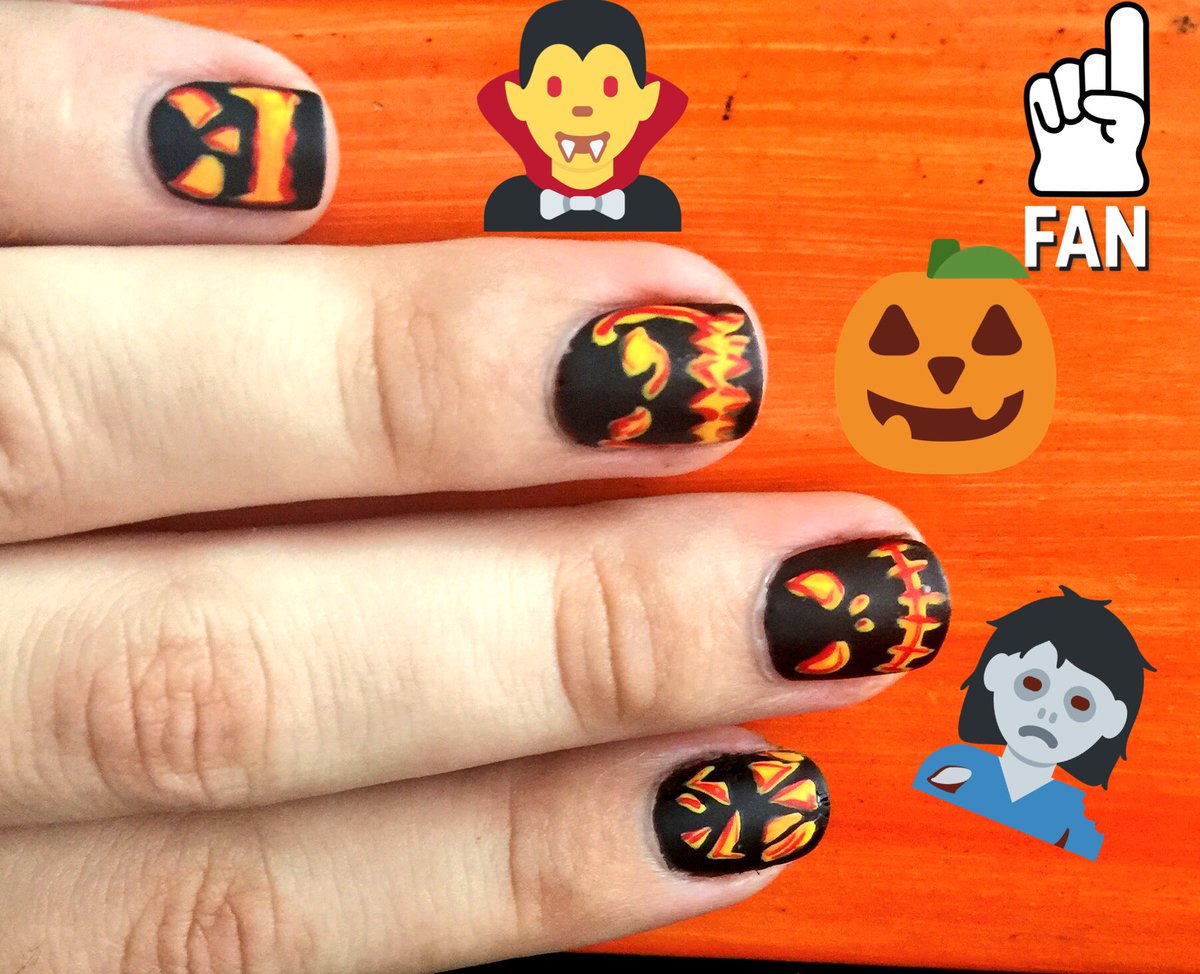 nikofafa's tweet photo. It's Halloween!!! 😝 https://t.co/VWS6JrpgW5