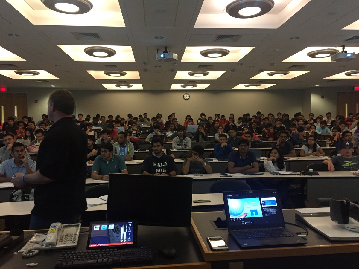 smwhite08's tweet photo. The perfect way to spend a Friday! A packed house of @NCStateEngr students eager to learn about @NetApp! #NetAppCampusRecruiting https://t.co/YQbSMz8Sl9