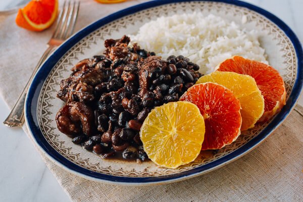 arelyng13's tweet photo. BRAZIL: Feijoada, a thick soup made with black beans and different meats, is often served in the #morning #WorldBreakfast https://t.co/NWaWNBtJfO