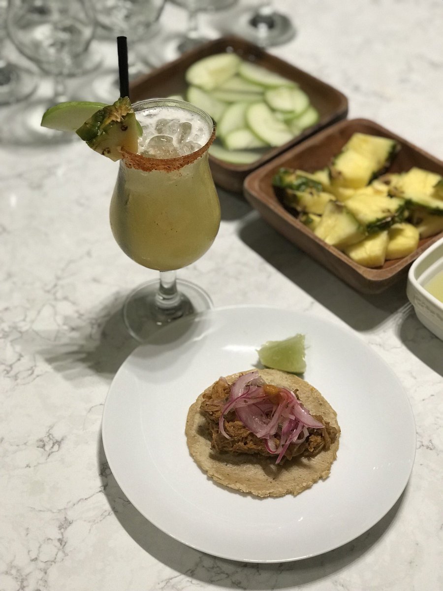 michellejobin's tweet photo. All sorts of delicious last night courtesy @JennAirCanada @chefEliaHerrera @loscolibris220 @ChefRobGentile #finediningredefined https://t.co/fIButIilCx