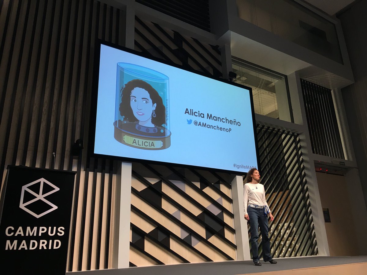IgniteMAD's tweet photo. Y ahora vamos con @AManchenoP que viene a contarnos el gran secreto de la porcelana. #IgniteMAD5 https://t.co/bMsXaHHJxh