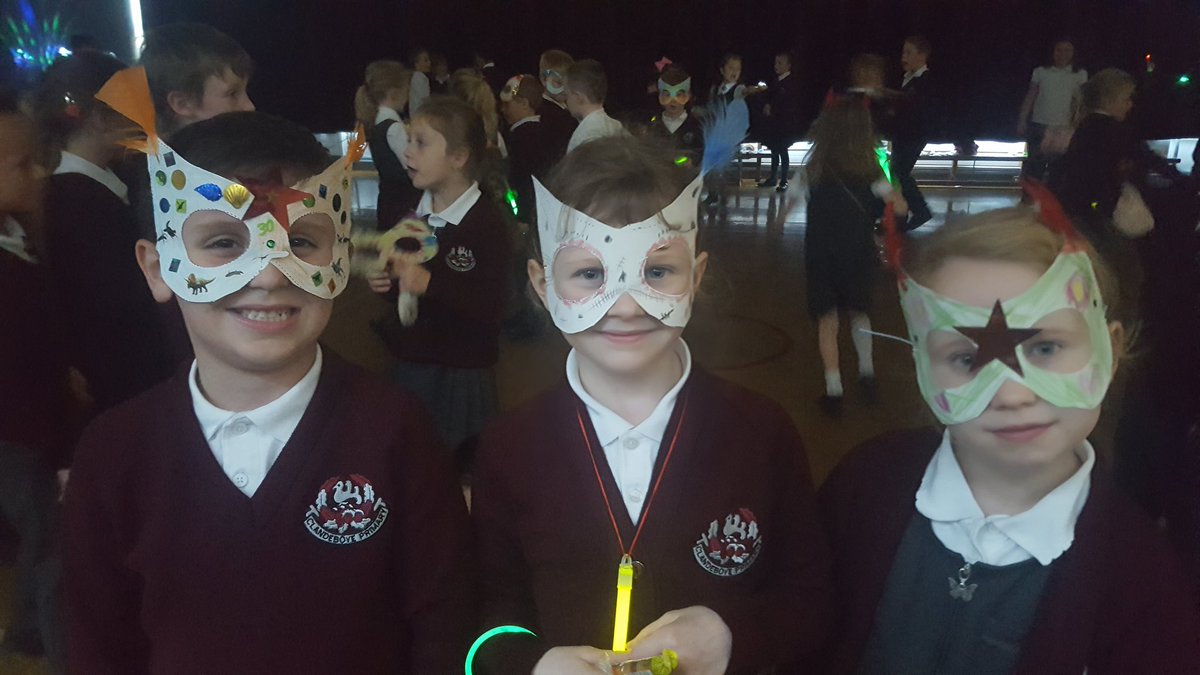 clandeboyeps's tweet photo. Busy day! Thank you PTA for the great discos!!! #funforall 😊#fancymoves 💃🕺 https://t.co/D8rhehA2Sf