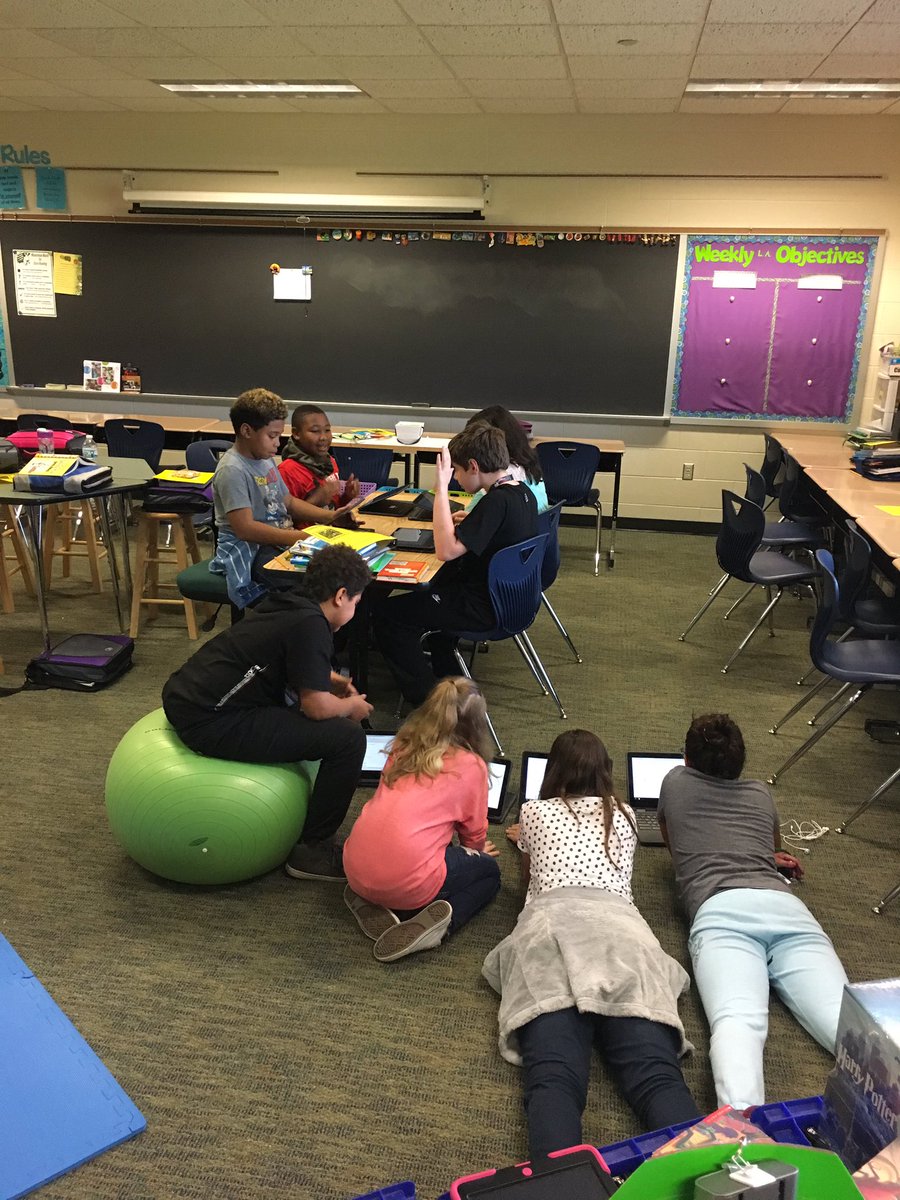 Chappytech's tweet photo. We β€οΈed @quizlet Live today! Thanks @kruth14 and @JerleckiTechLab! #ccspilot https://t.co/t5zAksTRmG