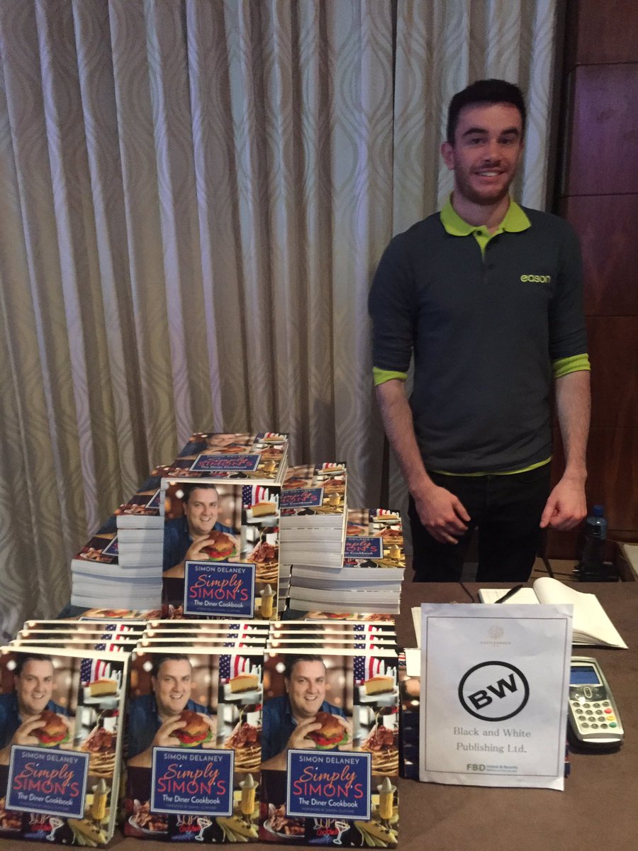 GillHessLtd's tweet photo. #greatcrowd ahead of #simplysimon book launch @SimonDelaneyEsq @bwpublishing @easons @Cknock_Hotel @SimplySimonsTv https://t.co/ESbjw230L9