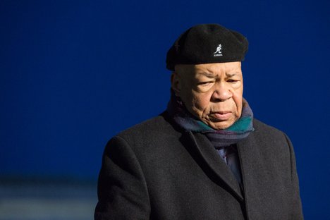worldnewsdotcom's tweet photo. Rep. #Cummings: #Trump Aides Admit To Using #PrivateEmails
https://t.co/pkGKRQlit6
#JaredKushner #IvankaTrump #WhiteHouse #Gowdy https://t.co/oI0fEOeccy