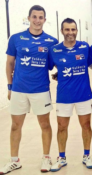 CESPIVA's tweet photo. Tot un honor ajudar en la formació d'aquestes figures. ENHORABONA i a lluitar per la GRAN FINAL!!! 👏🏻👏🏻👏🏻💪🏽💪🏽💪🏽 https://t.co/XUNfzUfCnL