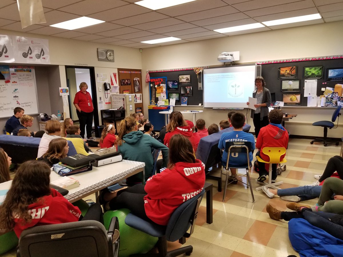 JenniferBano3's tweet photo. Venetians enjoying parent Mrs. Benner introducing a writing contest that encourages promoting positivity and Earth sustainability. @SASD_IV https://t.co/vHiTvwYDsS