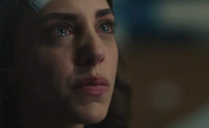 bedlki's tweet photo. 😢♥️♥️
#kalpatişi #kıskanıyorum #ÖyküKarayel https://t.co/Qo7JFUsqct
