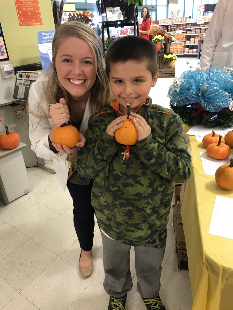 nicole_pezzino's tweet photo. And thatβs a wrap for todayβs health fair! One of the most successful @wilkespharm run Health events to date π #FallIntoHealthyHabits https://t.co/mUBBw6u4Fx