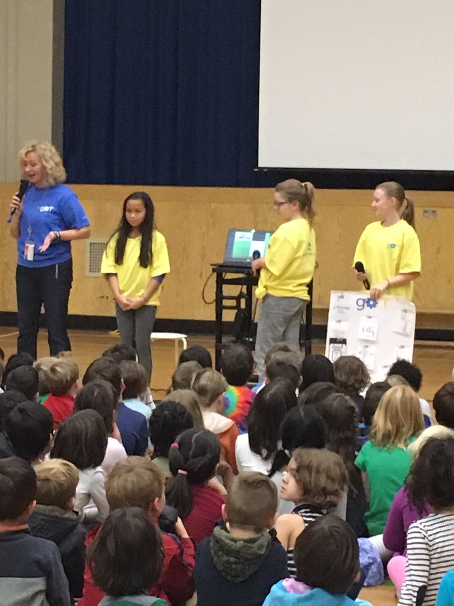 KillarneyCBE's tweet photo. Killarney Connects. #GoIT @nmc_canada #studentassemblies https://t.co/5qHd4zLXtu