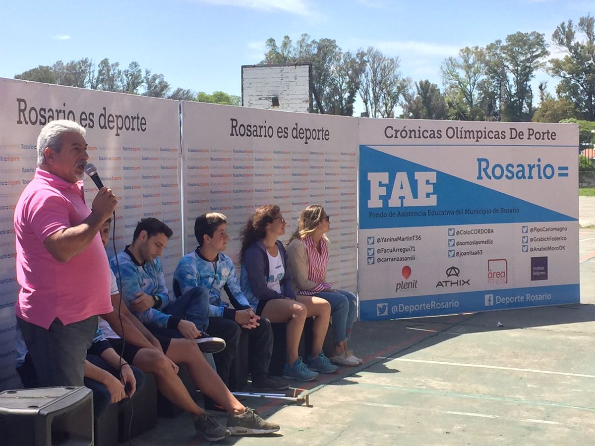 Susibar's tweet photo. Una nueva Jornada de intercambio c/ deportistas olímpicos y para olimpicos de Rosario. Jóvenes q dialogan #Isef11 #CronicasDePorte https://t.co/x00WRub7A9