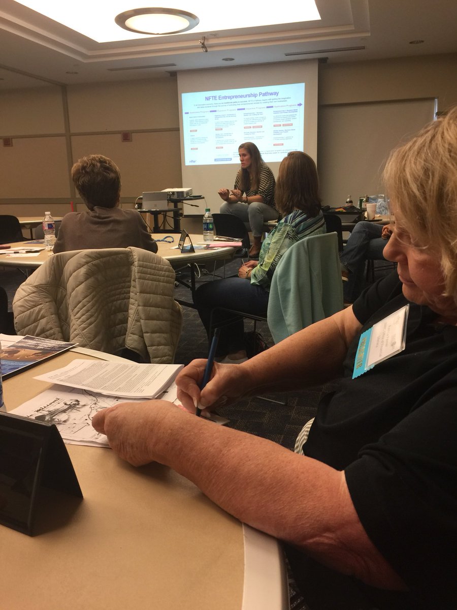 MBEACTE's tweet photo. Great interactive ideas at Fall Conference #mbeafall17 https://t.co/bnQO0w3ony