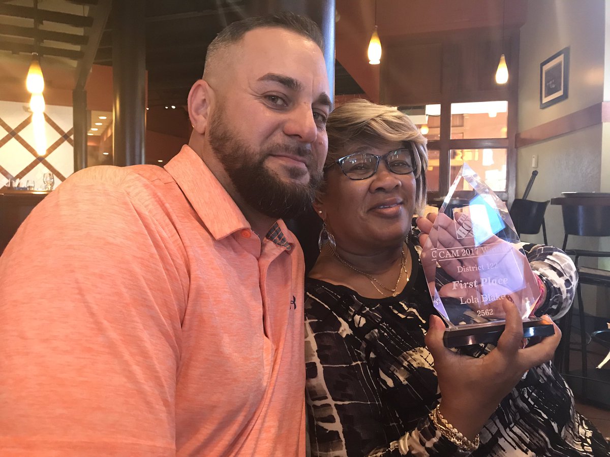 NicksTeam2557's tweet photo. 2017 Cam luncheon at Bertuccis Hanging out with the Best of the Best and of course my #1 district winner Lola!#2562Allstars @billshuell https://t.co/yUUvhSIkHV